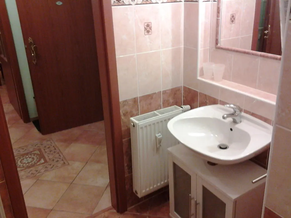 U Tri Jehnatek Apartment Karlovy Vary