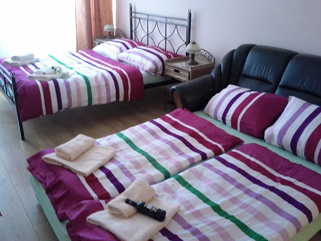 U Tri Jehnatek Apartment Karlovy Vary