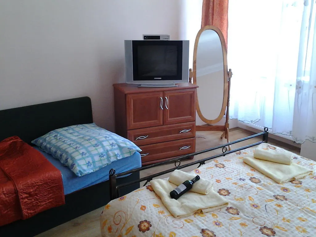 U Tri Jehnatek Apartment Karlovy Vary